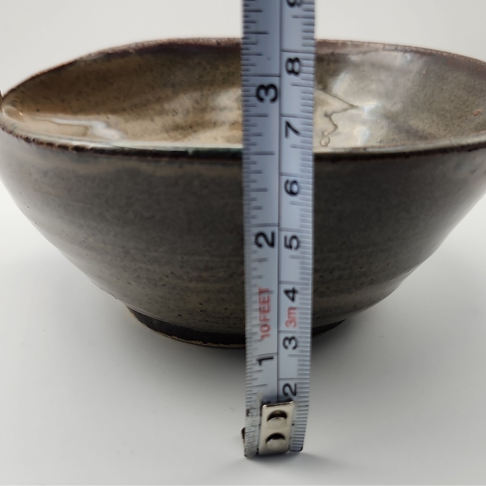 Japanese Handmade Pottery Bowl Brown Glaze Pouring Spout Signed 10" x 3.5" - Picture 9 of 9